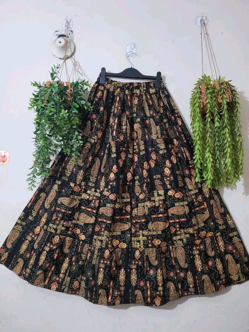 LONG SKIRT